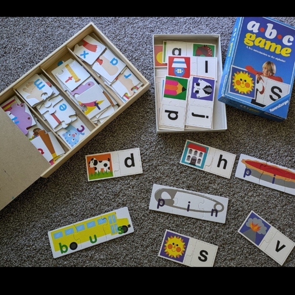 Letter Matching ABC Ravensburger Spelling Puzzle Set - Picture 7 of 7